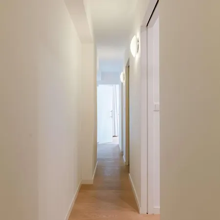 Huswell - Beachside 3-bedroom Duplex Near Sea Appartamento Ostenda